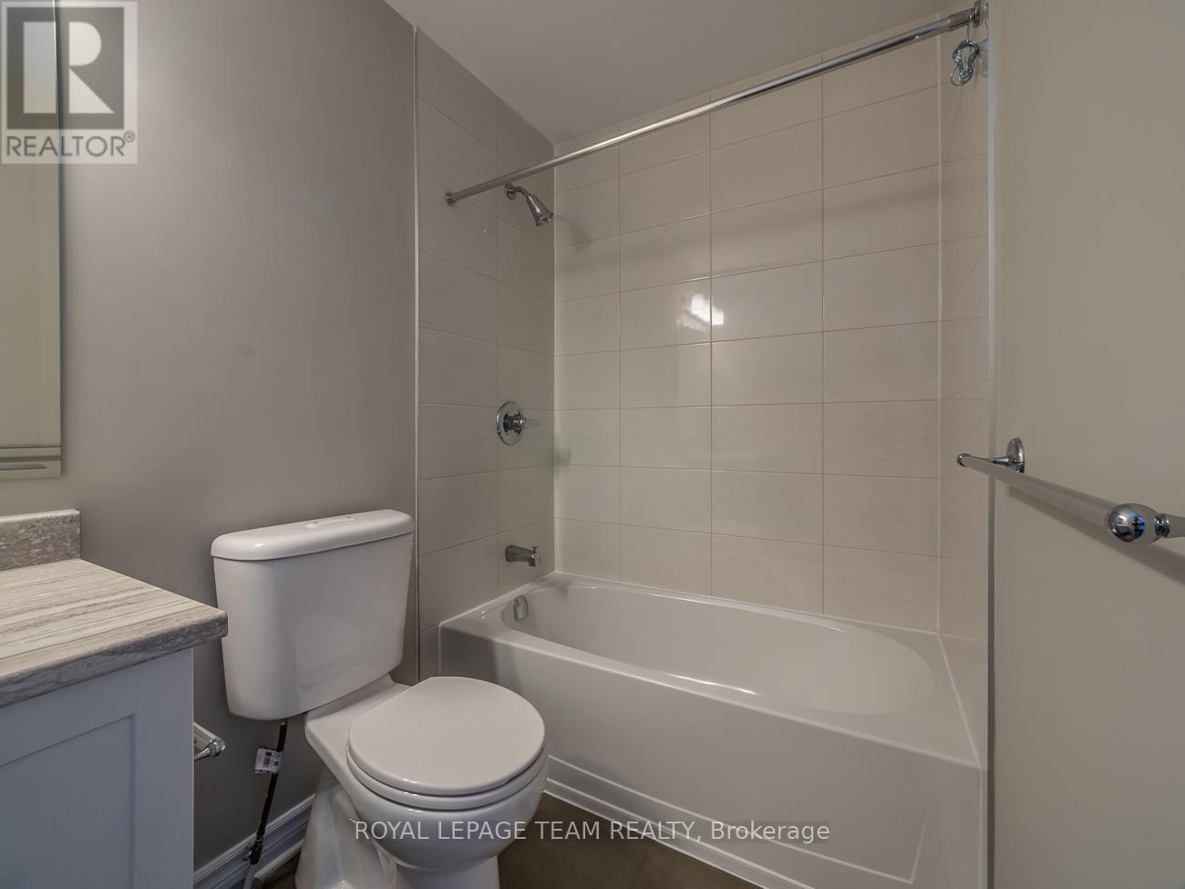 210 Halyard Way, Ottawa, Ontario  K2T 0L1 - Photo 17 - X12643384