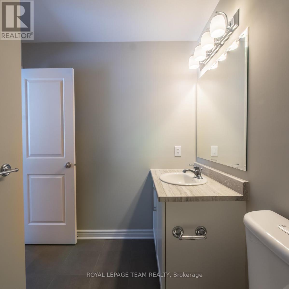 210 Halyard Way, Ottawa, Ontario  K2T 0L1 - Photo 18 - X12643384