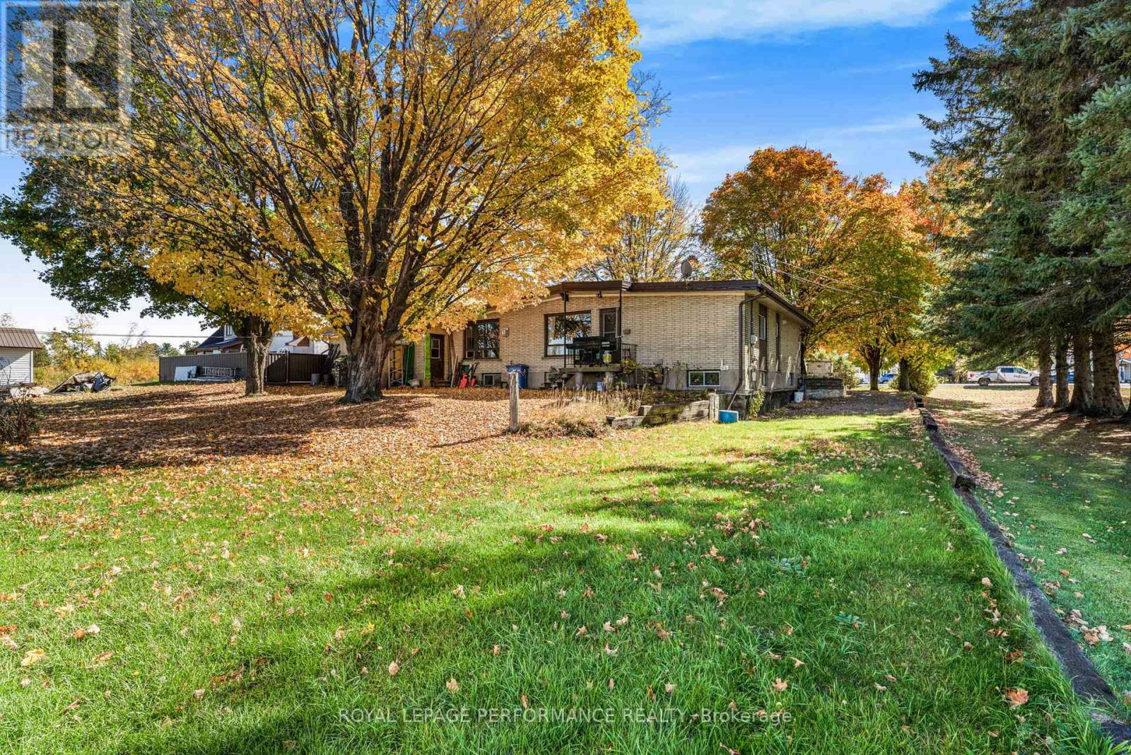 4866 County Road 17 Road, Alfred And Plantagenet, Ontario  K0B 1A0 - Photo 25 - X12643394