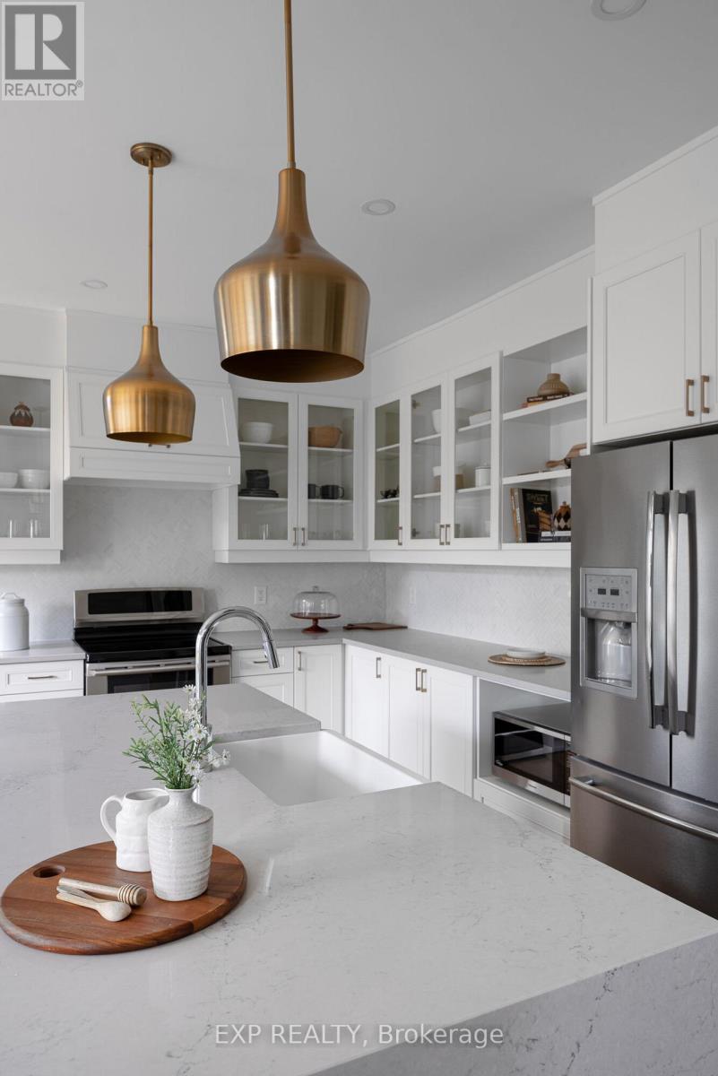 2496 Half Moon Bay Road, Ottawa, Ontario  K2J 4H7 - Photo 9 - X12643444