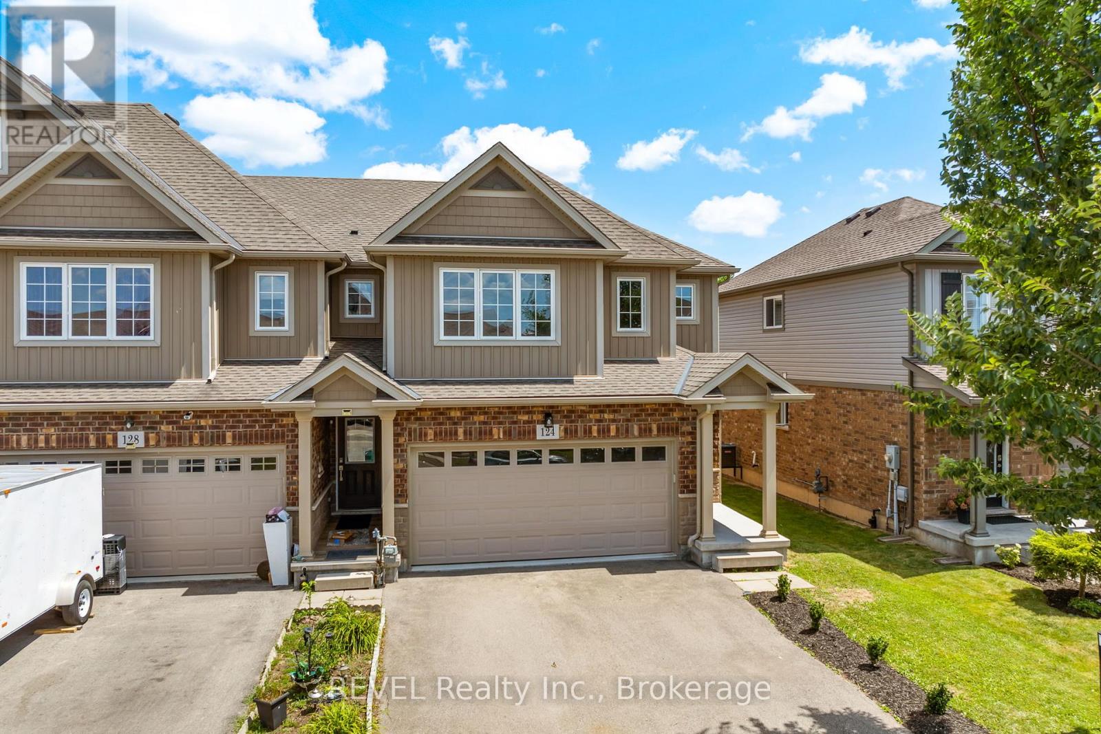 124 ROSELAWN CRESCENT, Welland, Ontario