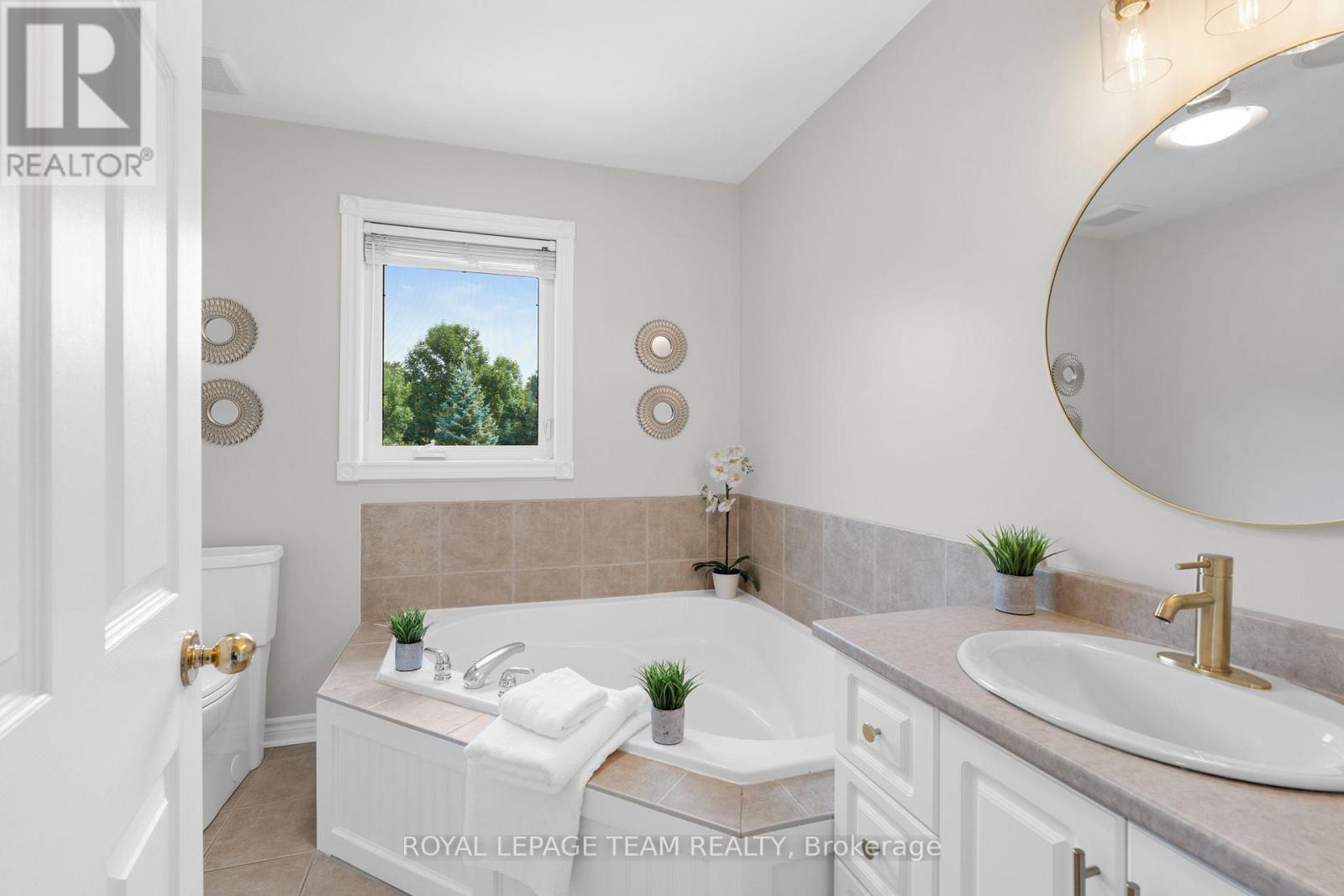 117 Lady Lochead Lane, Ottawa, Ontario  K0A 1L0 - Photo 20 - X12475355