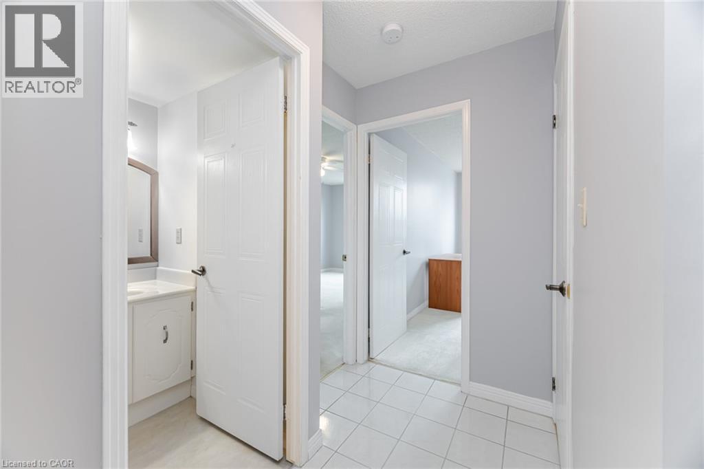 166 Mountain Park Avenue Unit# 201, Hamilton, Ontario  L8V 1A1 - Photo 16 - 40794617