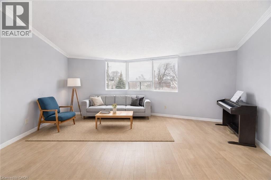 166 Mountain Park Avenue Unit# 201, Hamilton, Ontario  L8V 1A1 - Photo 6 - 40794617