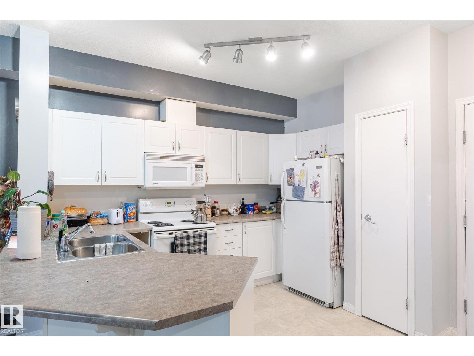 #224 4304 139 Av Nw, Edmonton, Alberta  T5Y 2Y2 - Photo 6 - E4454465