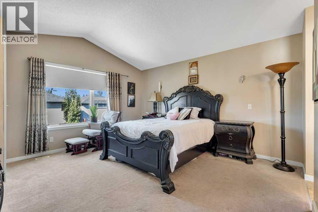 119 Valley Stream Circle Nw, Calgary, Alberta  T3B 5W2 - Photo 24 - A2259449