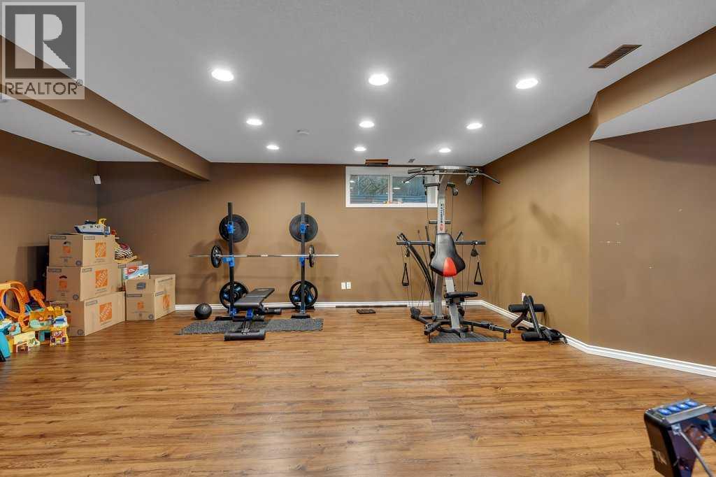 119 Valley Stream Circle Nw, Calgary, Alberta  T3B 5W2 - Photo 35 - A2259449