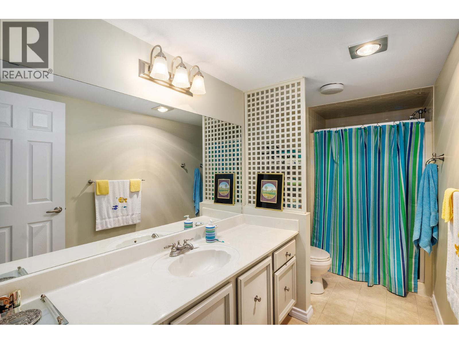 1035 Bernard Avenue Unit# 214 Lot# 29, Kelowna, British Columbia V1Y 6P7 - Photo 15 - 10371381