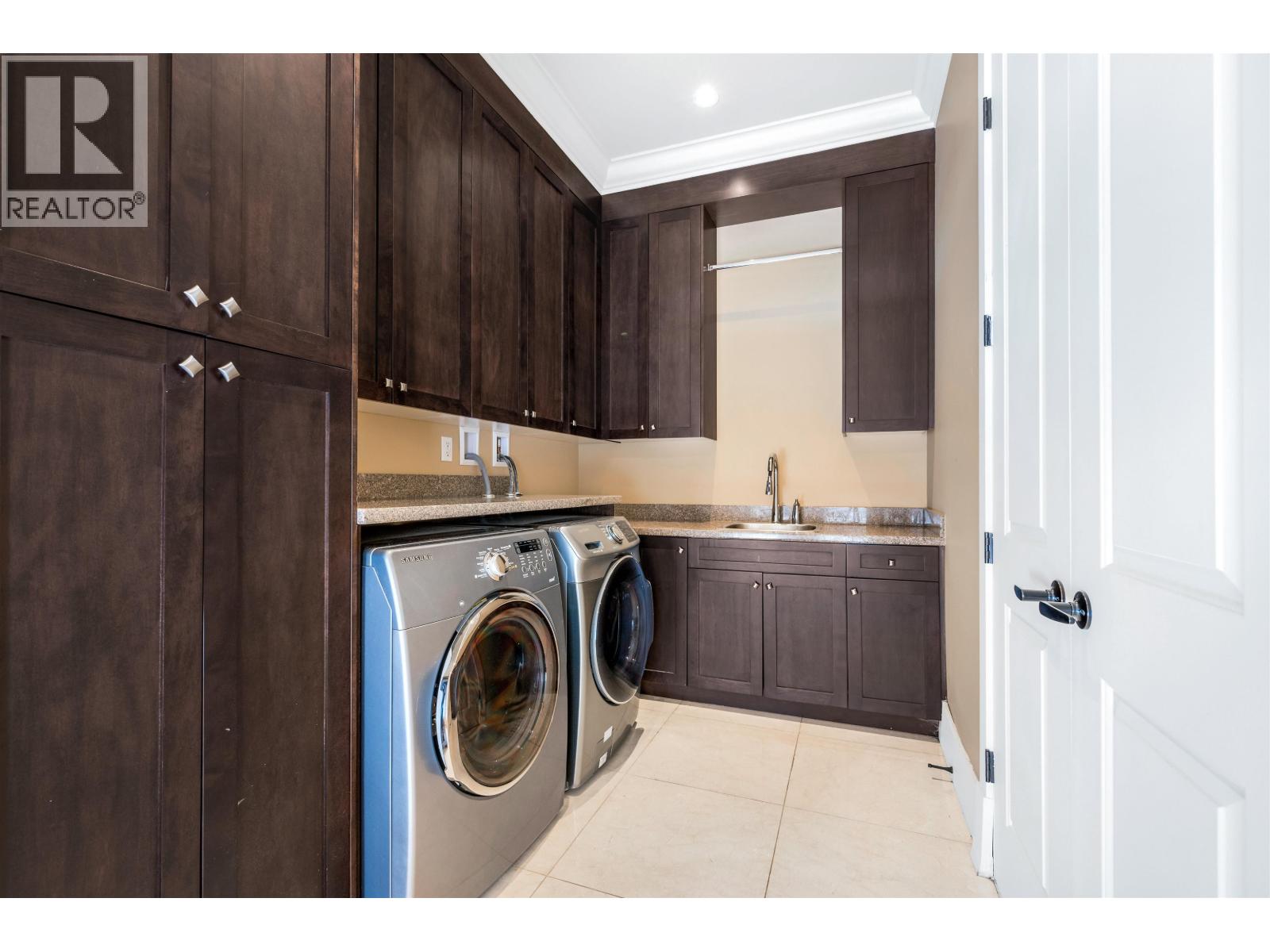 6760 Gamba, Richmond, British Columbia  V7C 2G5 - Photo 11 - R3074544