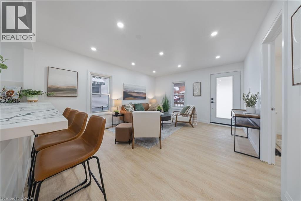 111 E Victoria Street, Brantford, Ontario  N3S 3K7 - Photo 10 - 40794526