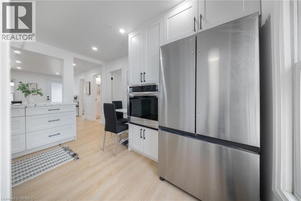 111 E Victoria Street, Brantford, Ontario  N3S 3K7 - Photo 18 - 40794526