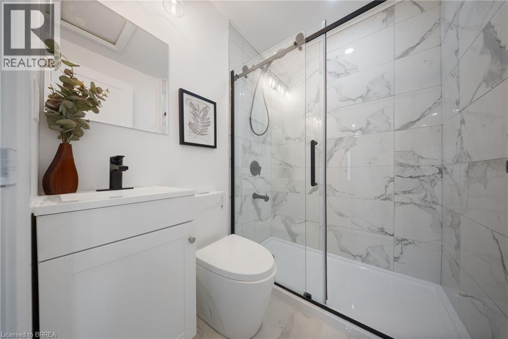 111 E Victoria Street, Brantford, Ontario  N3S 3K7 - Photo 21 - 40794526