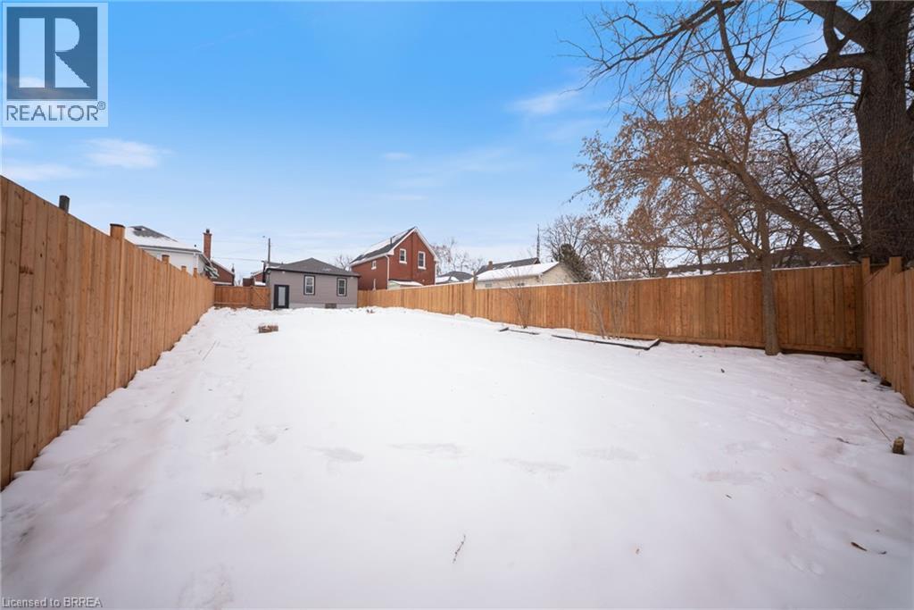111 E Victoria Street, Brantford, Ontario  N3S 3K7 - Photo 28 - 40794526