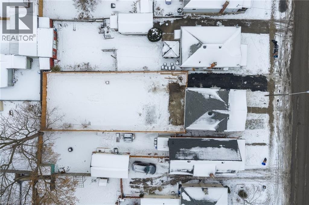 111 E Victoria Street, Brantford, Ontario  N3S 3K7 - Photo 29 - 40794526