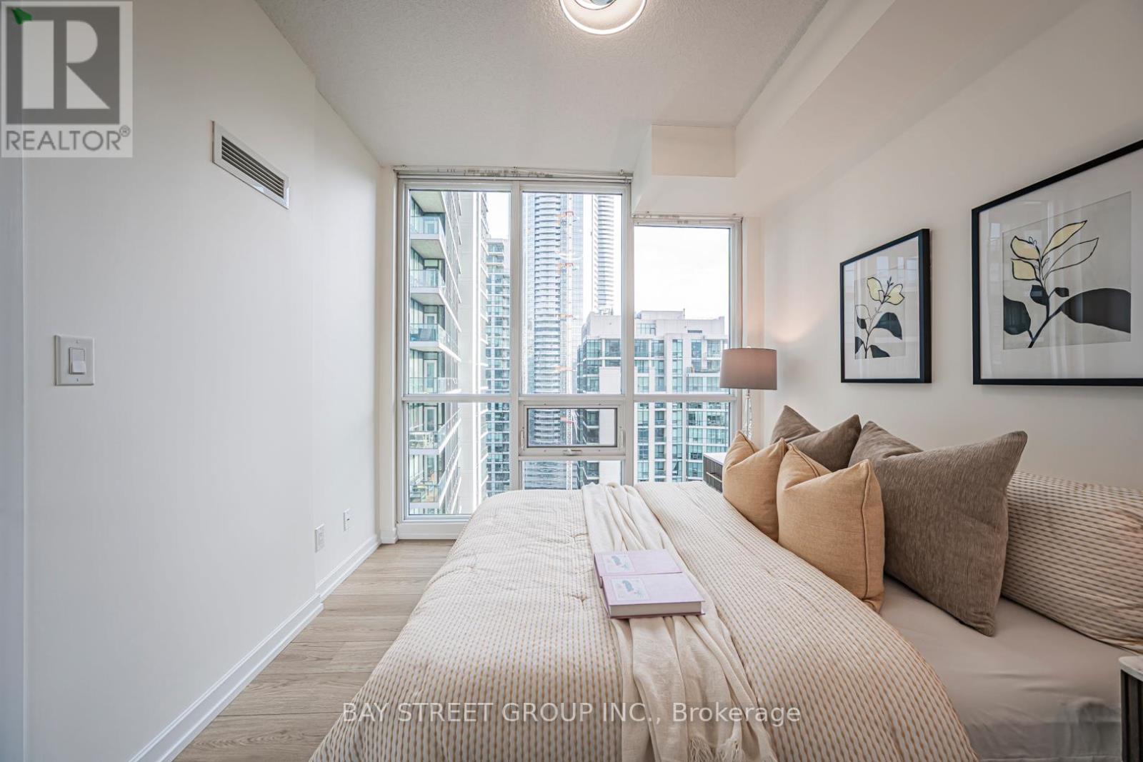2704 - 33 Bay Street, Toronto, Ontario M5J 2Z3 - Photo 26 - C12643364