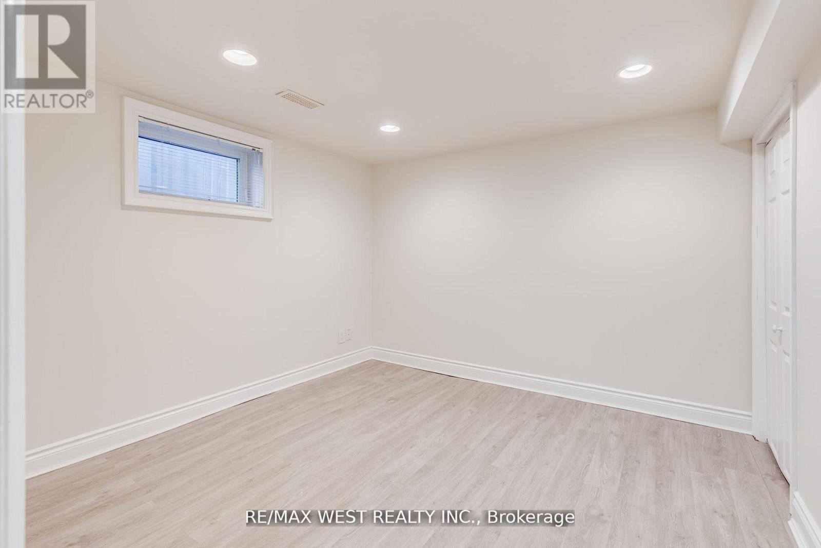 Lower - 606 Conacher Drive, Toronto, Ontario  M2M 3N1 - Photo 12 - C12643474