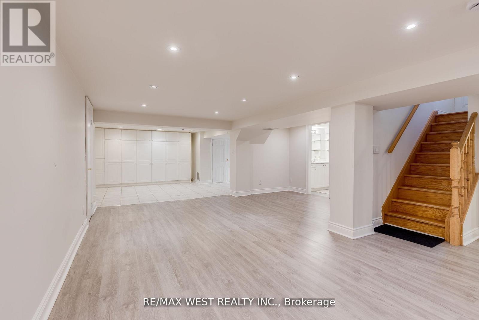 Lower - 606 Conacher Drive, Toronto, Ontario  M2M 3N1 - Photo 2 - C12643474