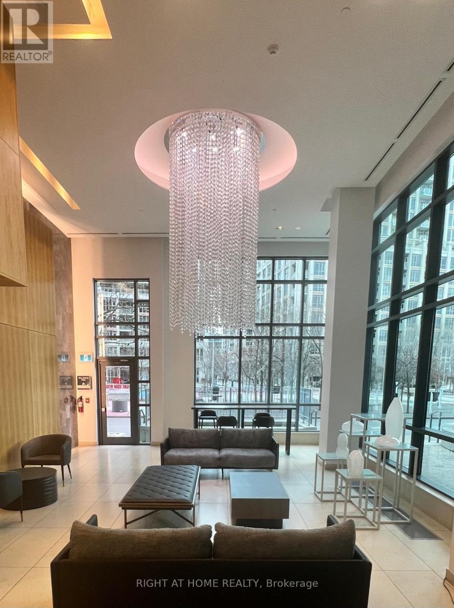 1158 - 209 Fort York Boulevard, Toronto, Ontario  M5V 4A1 - Photo 4 - C12643480