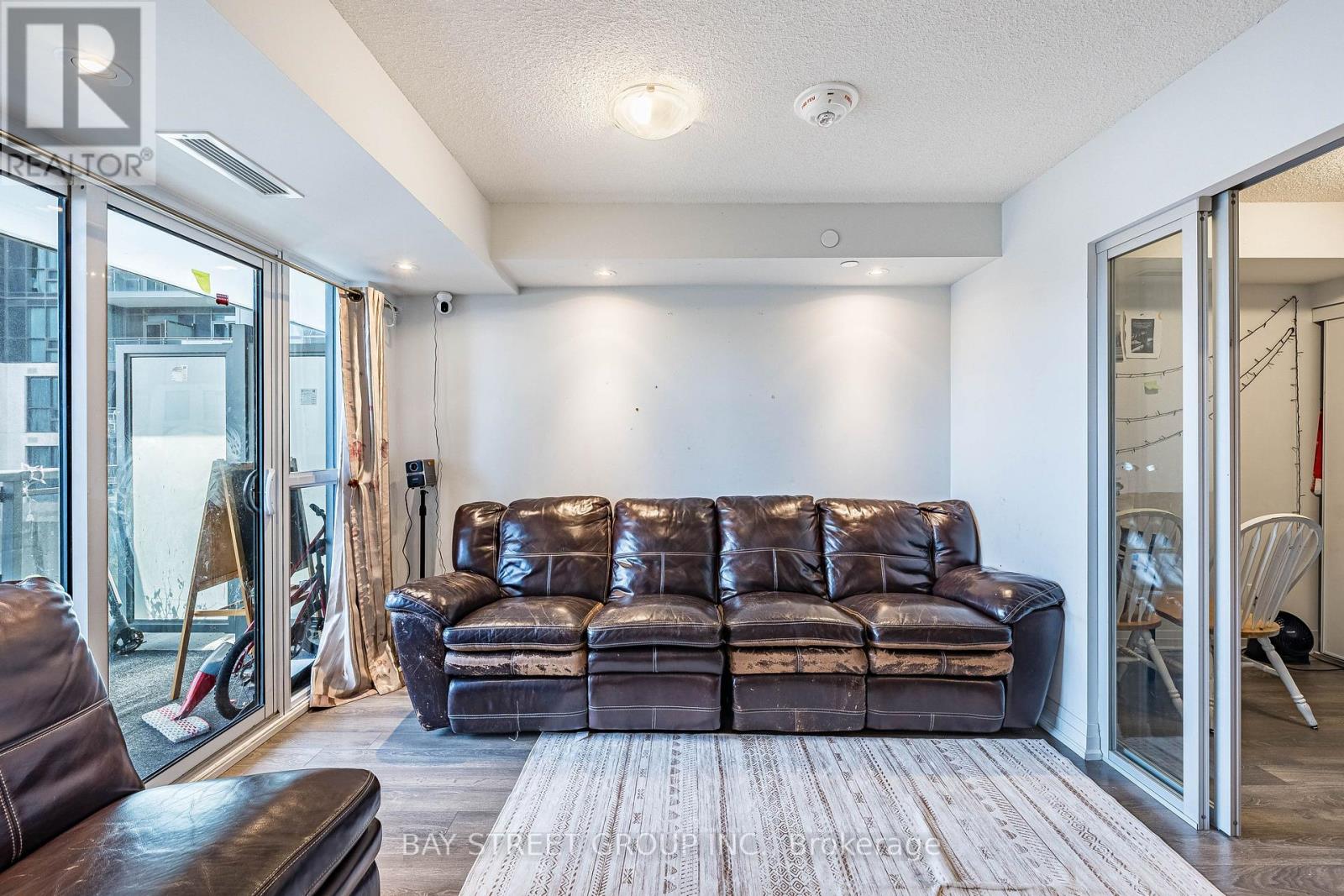 20 Meadowglen Place, Toronto, Ontario  M1G 0A9 - Photo 17 - E12643448