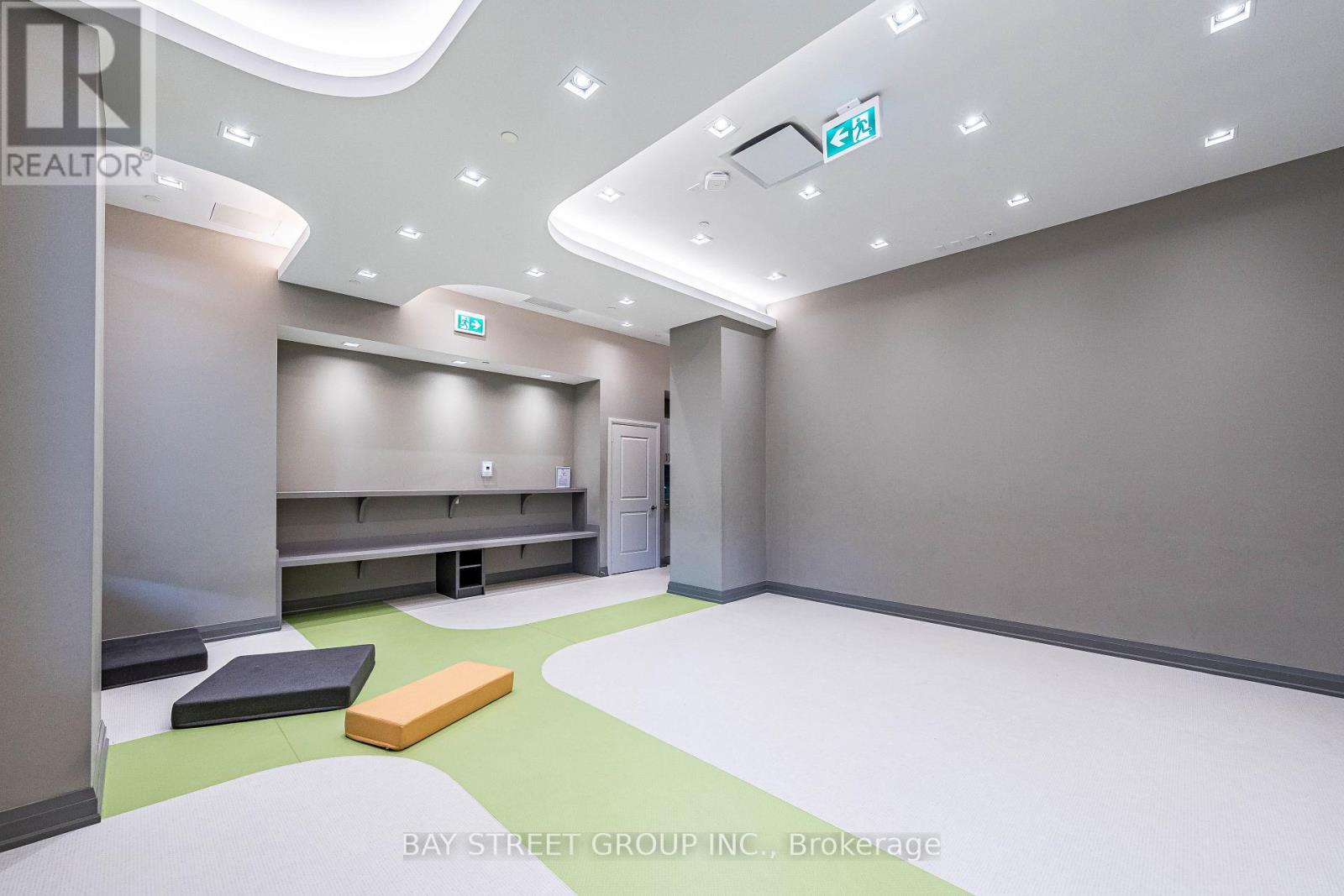 20 Meadowglen Place, Toronto, Ontario  M1G 0A9 - Photo 29 - E12643448