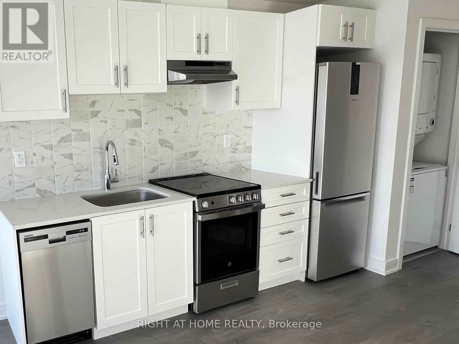 B705 - 705 Davis Drive, Newmarket, Ontario  L3Y 0J1 - Photo 5 - N12643374