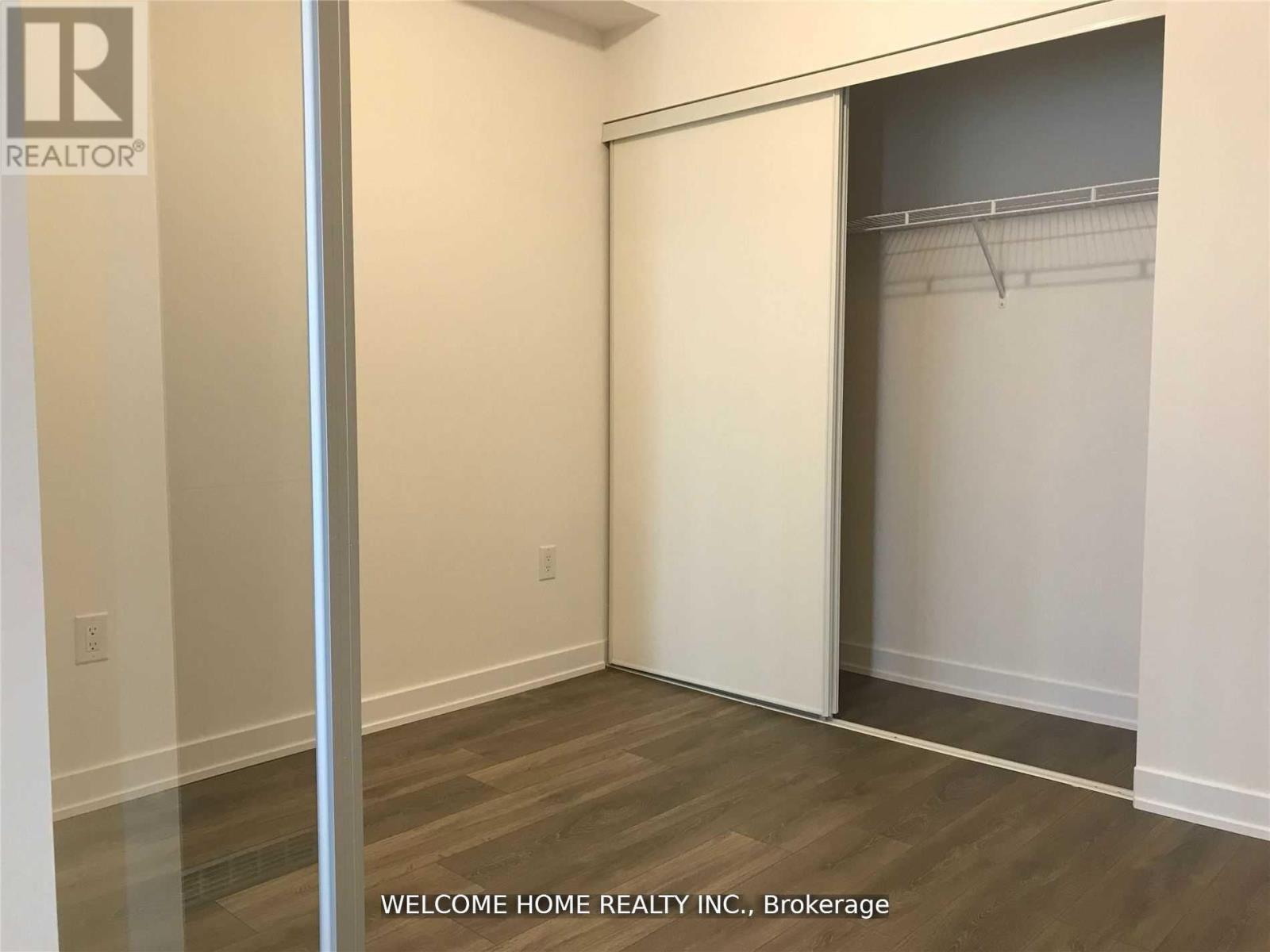 710 - 38 Honeycrisp Crescent, Vaughan, Ontario  L4K 0M8 - Photo 10 - N12643476