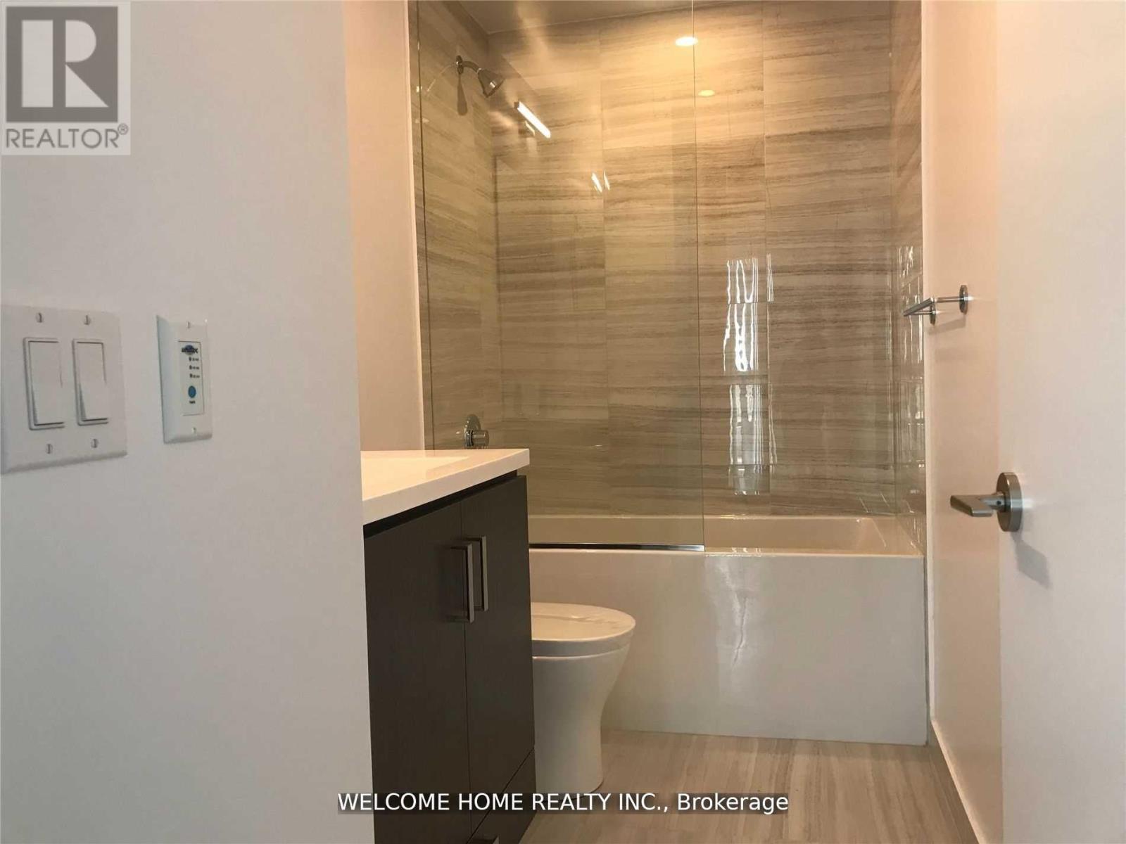 710 - 38 Honeycrisp Crescent, Vaughan, Ontario  L4K 0M8 - Photo 6 - N12643476