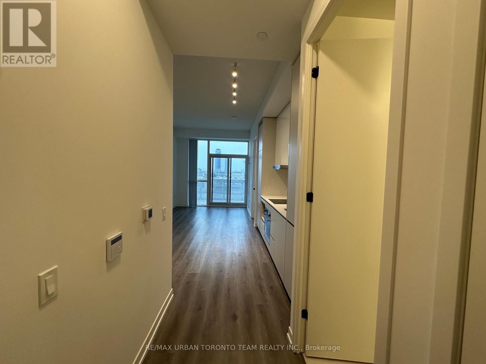 706 - 28 Interchange Way, Vaughan, Ontario  L4K 0P8 - Photo 16 - N12643510