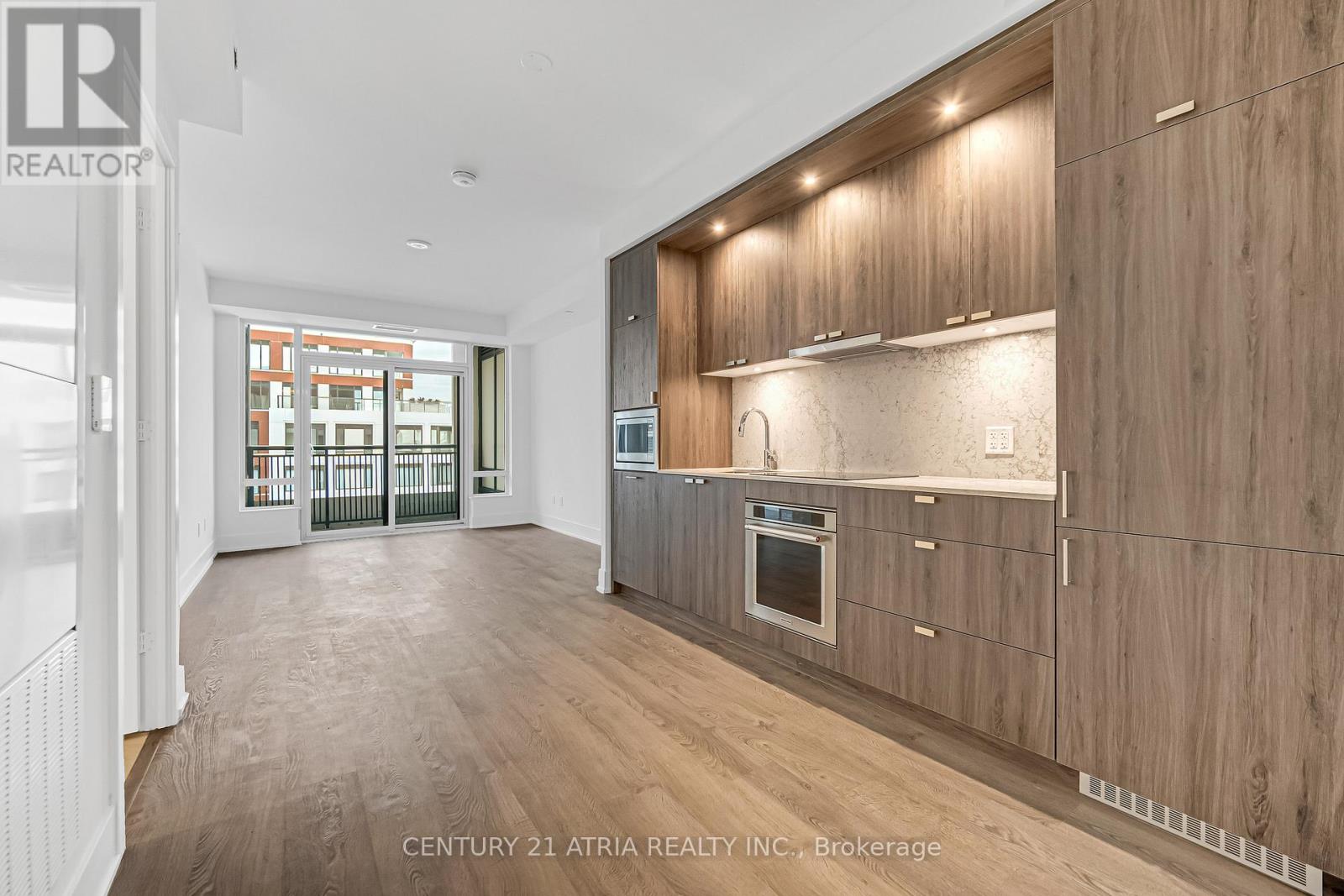 504 - 259 THE KINGSWAY, Toronto, Ontario