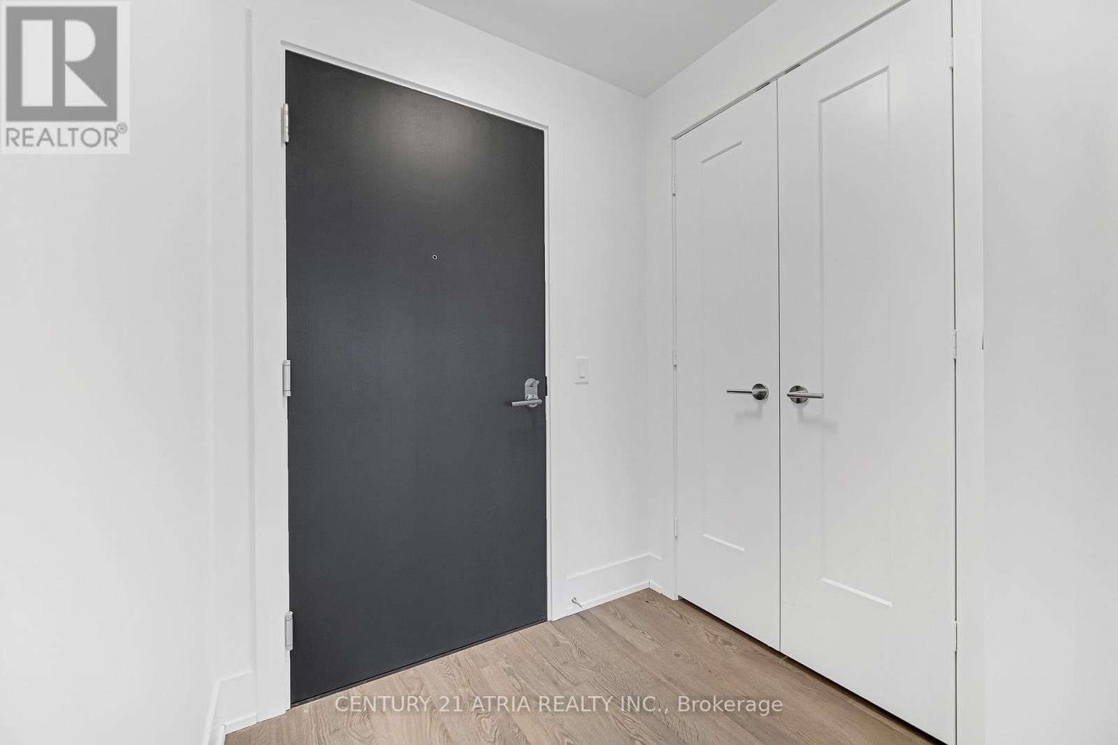 504 - 259 The Kingsway, Toronto, Ontario  M9A 0G2 - Photo 4 - W12486762