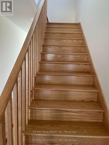 6 Hylton Drive, Barrie, Ontario  L9S 2Z8 - Photo 4 - S12643498