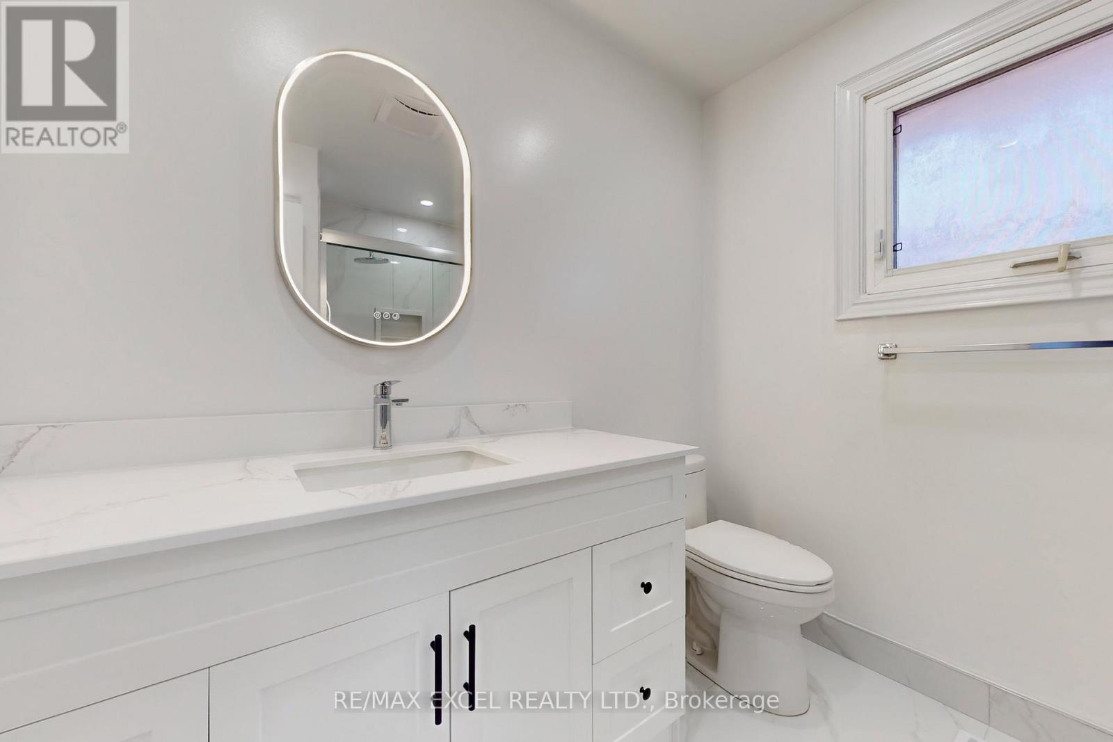 4388 Guildwood Way, Mississauga, Ontario  L5R 2A4 - Photo 38 - W12642818