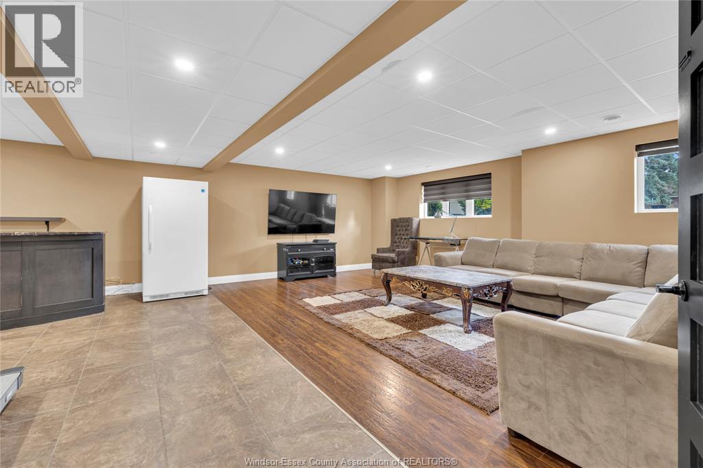 498 Sacred Heart Drive, Lasalle, Ontario  N9J 0A6 - Photo 30 - 25031902