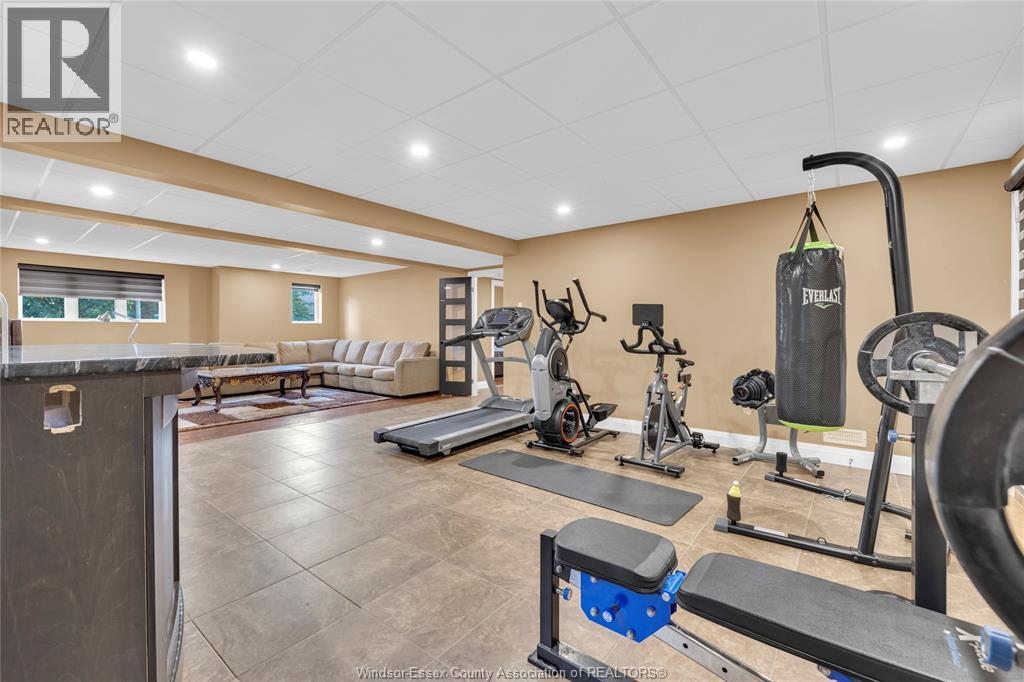 498 Sacred Heart Drive, Lasalle, Ontario  N9J 0A6 - Photo 33 - 25031902