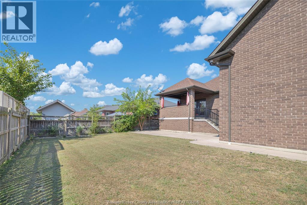 498 Sacred Heart Drive, Lasalle, Ontario  N9J 0A6 - Photo 43 - 25031902