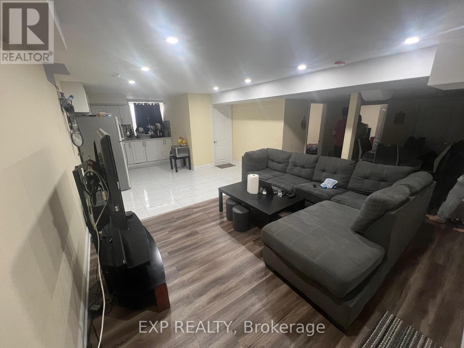 Lower - 47 Olivia Marie Road, Brampton, Ontario  L6Y 0M4 - Photo 11 - W12643406