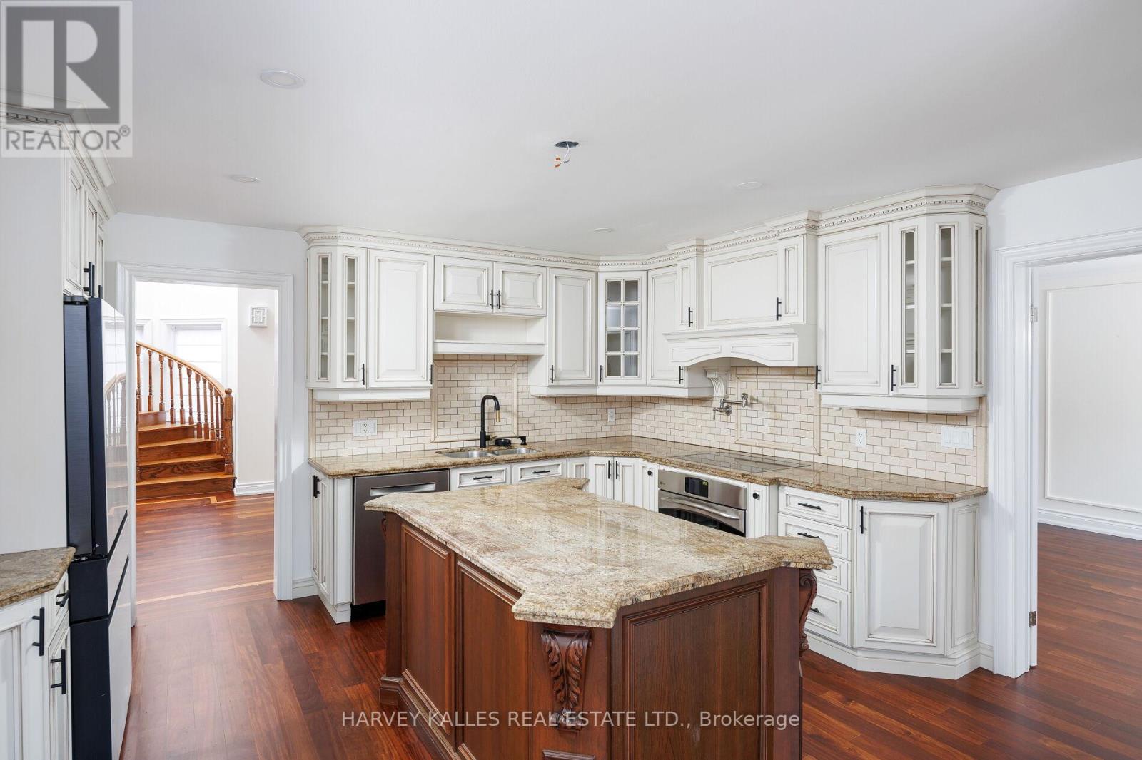 22 Finchley Road, Toronto, Ontario  M9A 2X5 - Photo 15 - W12643424