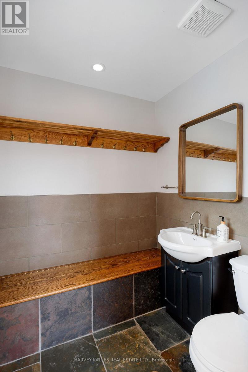 22 Finchley Road, Toronto, Ontario  M9A 2X5 - Photo 20 - W12643424