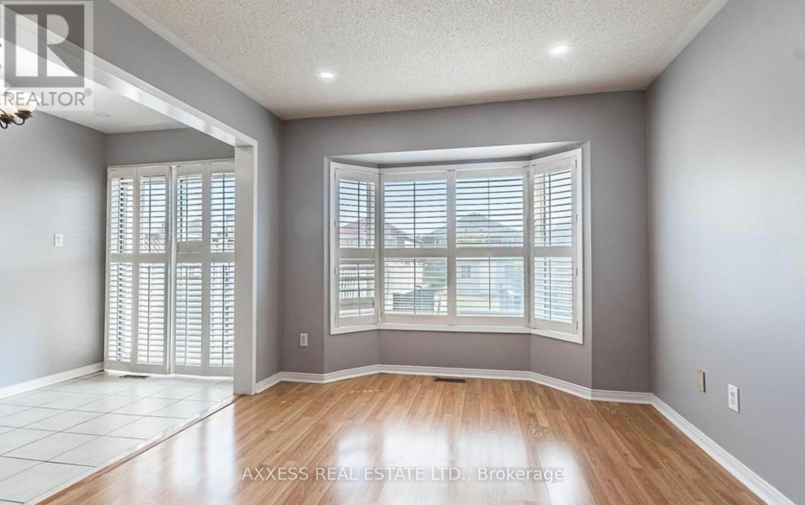 7059 Frontier Ridge, Mississauga, Ontario  L5N 7R6 - Photo 5 - W12643484