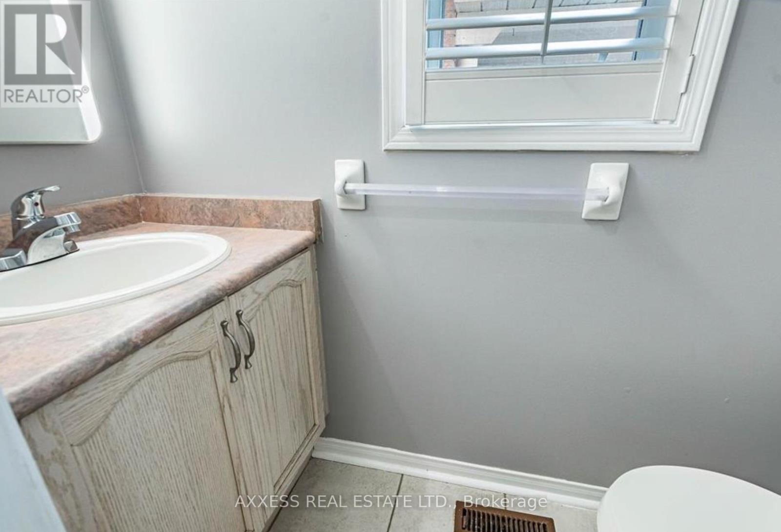 7059 Frontier Ridge, Mississauga, Ontario  L5N 7R6 - Photo 9 - W12643484