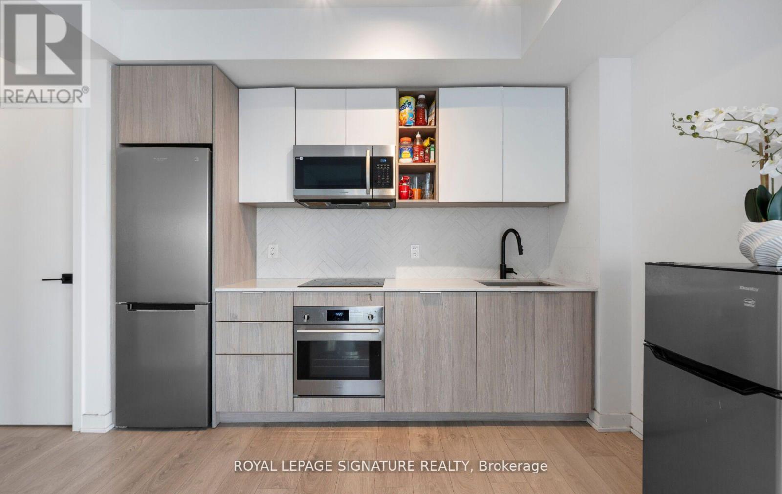 1208 - 36 Zorra Street, Toronto, Ontario  M8Z 0G5 - Photo 14 - W12643494