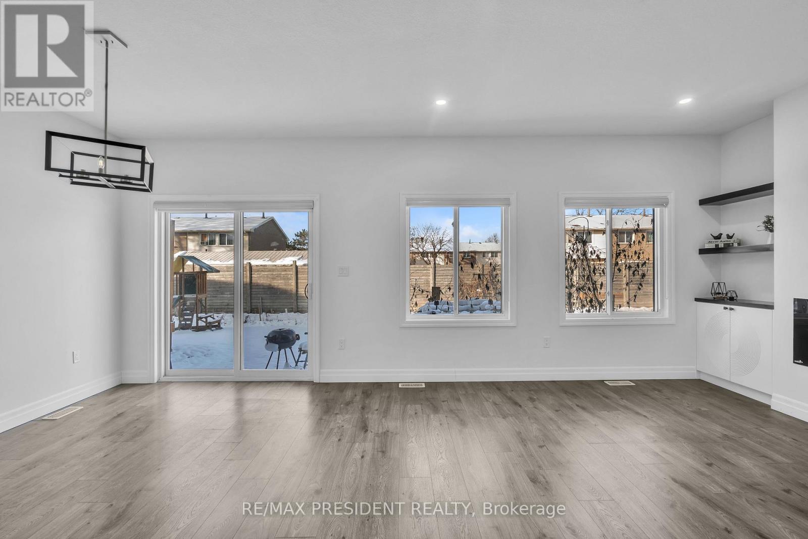 133 Marconi Court, London East, Ontario  N5V 0C9 - Photo 12 - X12643404