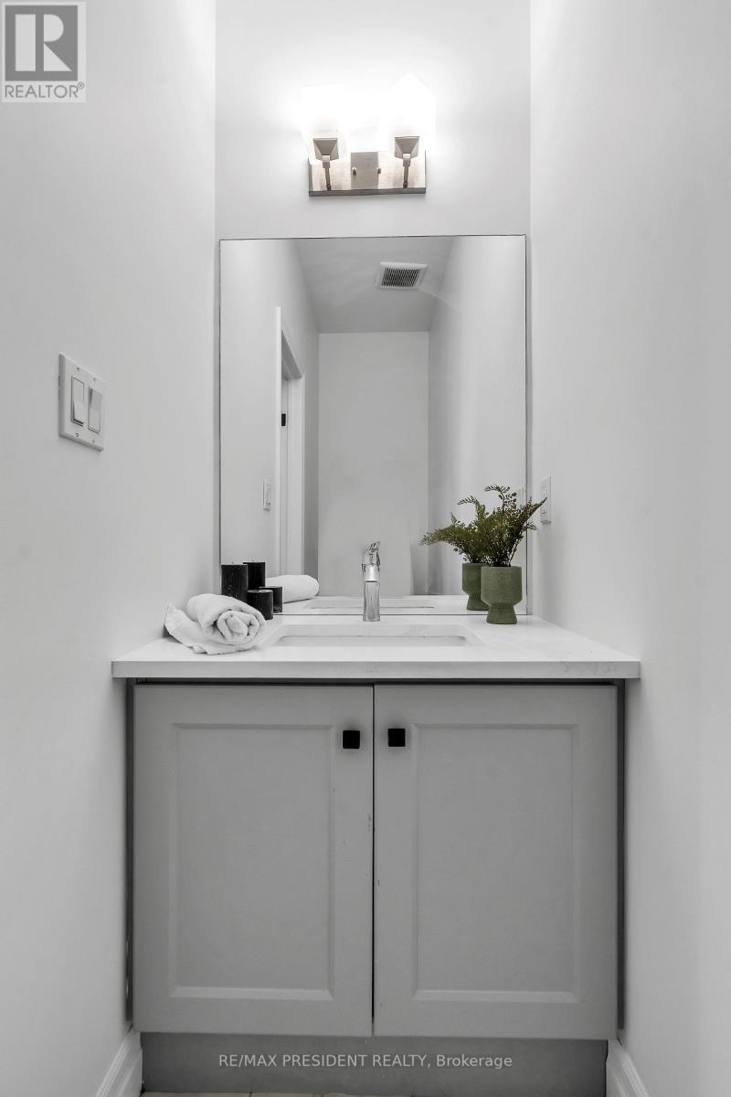 133 Marconi Court, London East, Ontario  N5V 0C9 - Photo 13 - X12643404