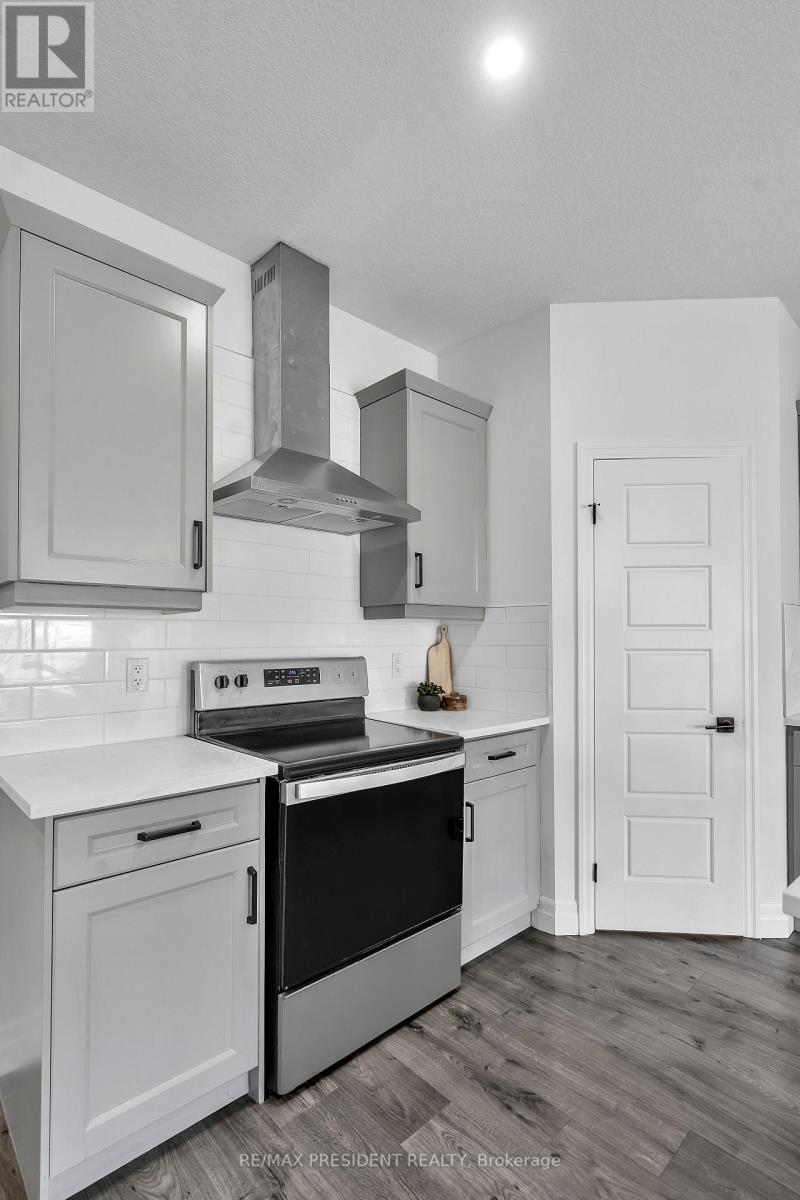 133 Marconi Court, London East, Ontario  N5V 0C9 - Photo 5 - X12643404