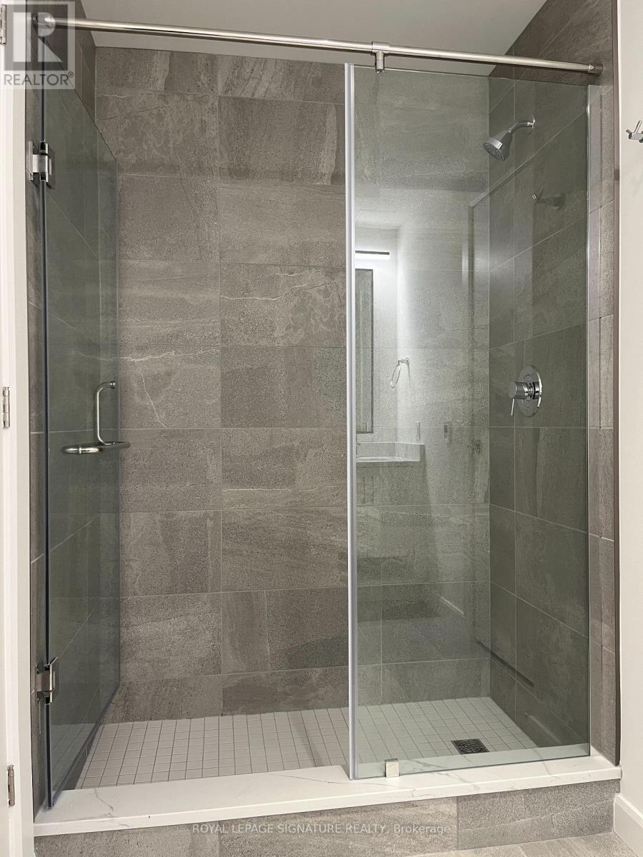 1301 - 741 King Street W, Kitchener, Ontario  N2G 1E5 - Photo 11 - X12643412