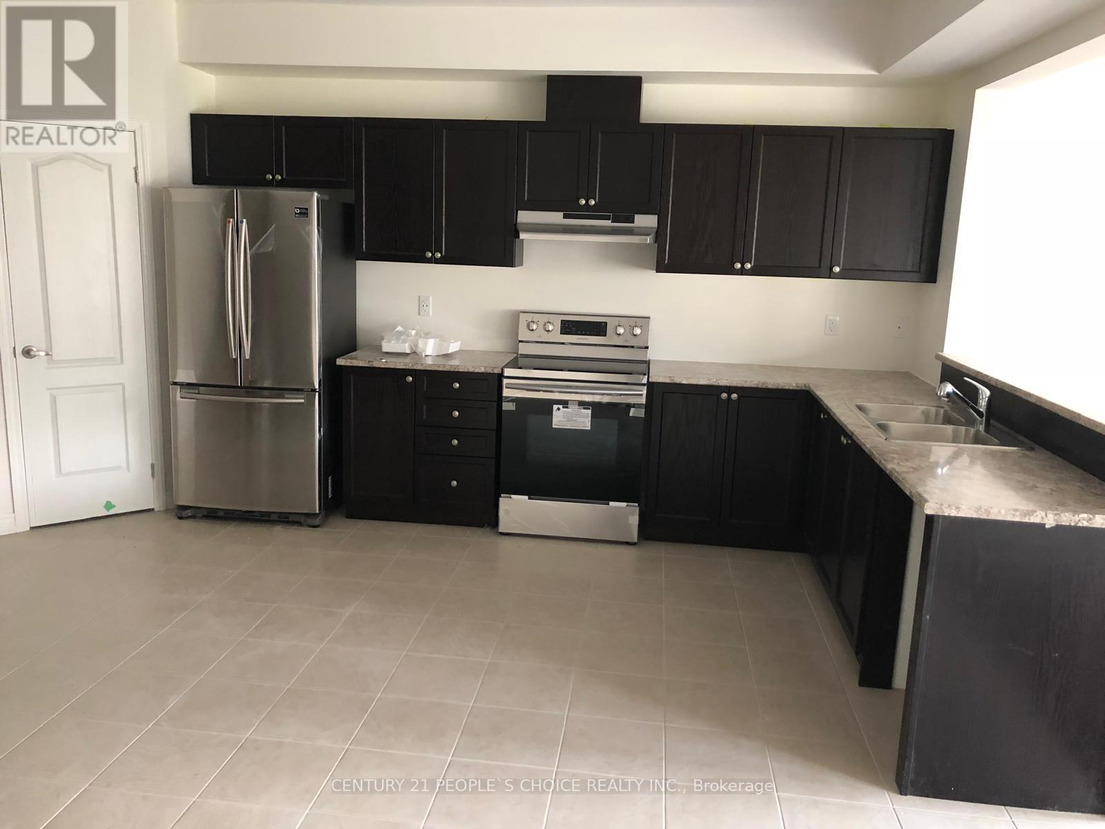 41 Bradbury Road, Hamilton, Ontario  L8J 0L1 - Photo 3 - X12643488