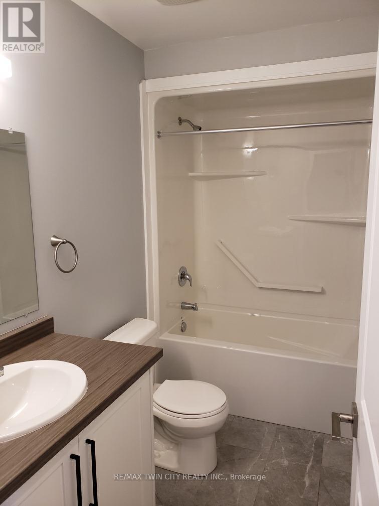 4 - 291 Falcon Drive, Woodstock, Ontario  N4T 0M7 - Photo 13 - X12643490