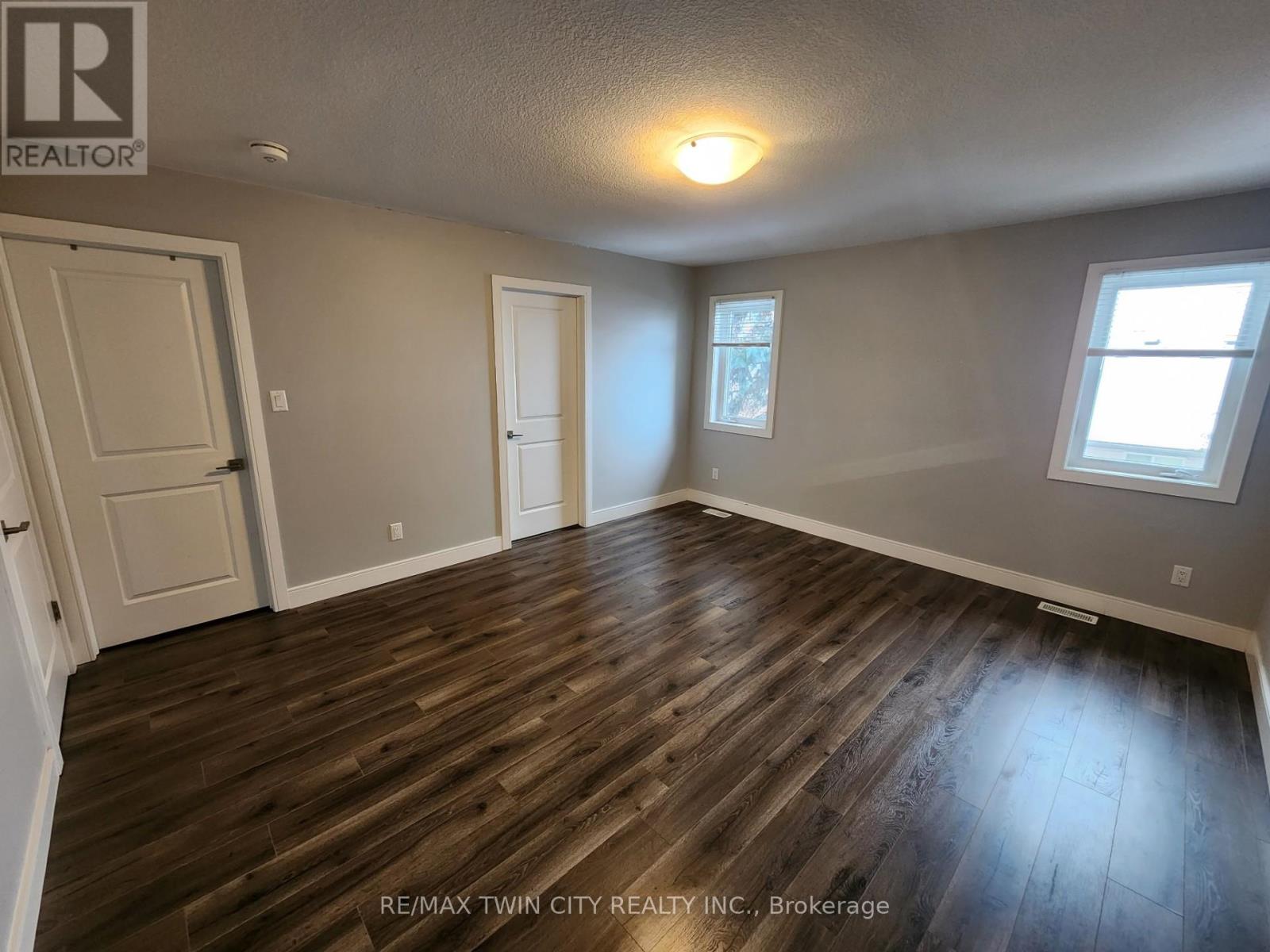 4 - 291 Falcon Drive, Woodstock, Ontario  N4T 0M7 - Photo 7 - X12643490