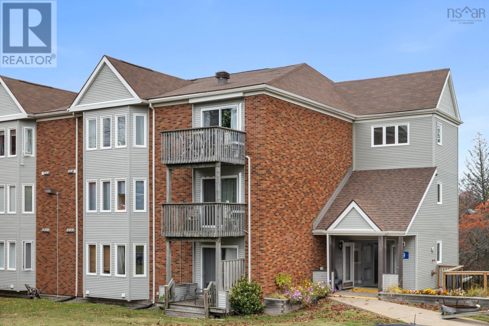 137 9 Forest Hills Parkway, Cole Harbour, Nova Scotia