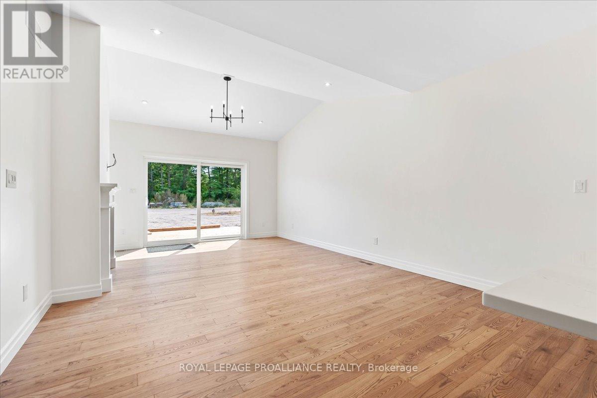 163 Pomeroy Avenue, Tweed, Ontario  K0K 3J0 - Photo 11 - X12643550